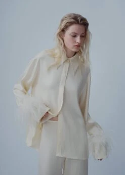 Pantalons Satiné Détail Plumes