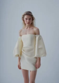 Robe Satin Manches Bouffantes