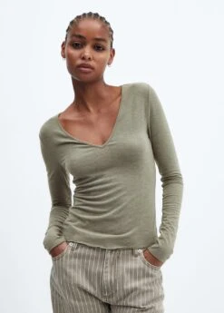 T-shirt Décolleté En V