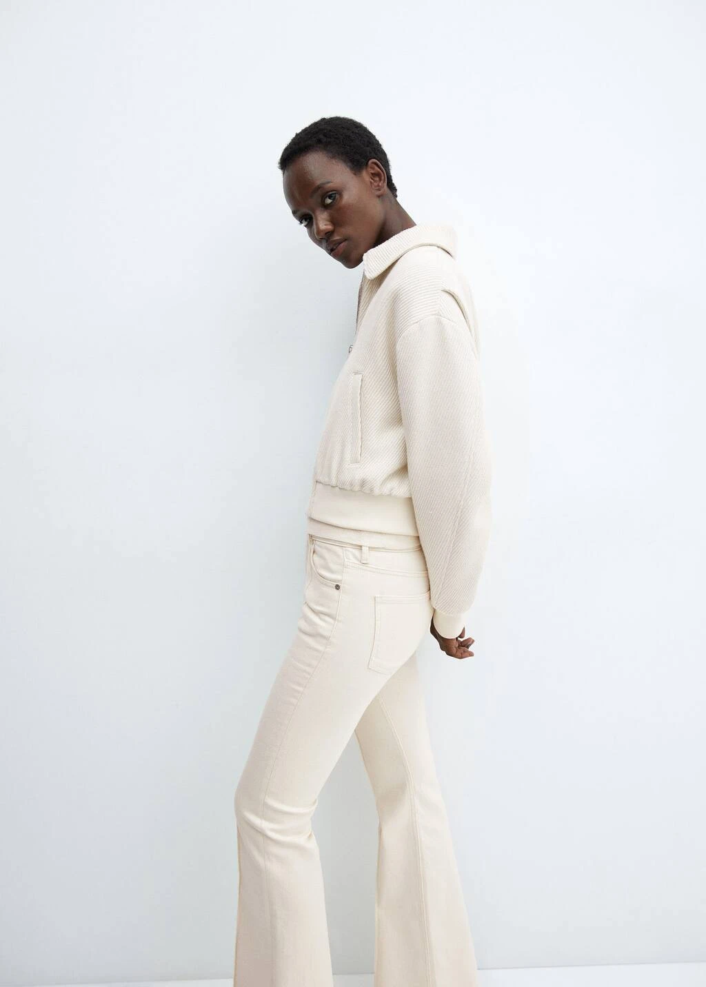 Jean Flare à Coutures Décoratives – Image 5