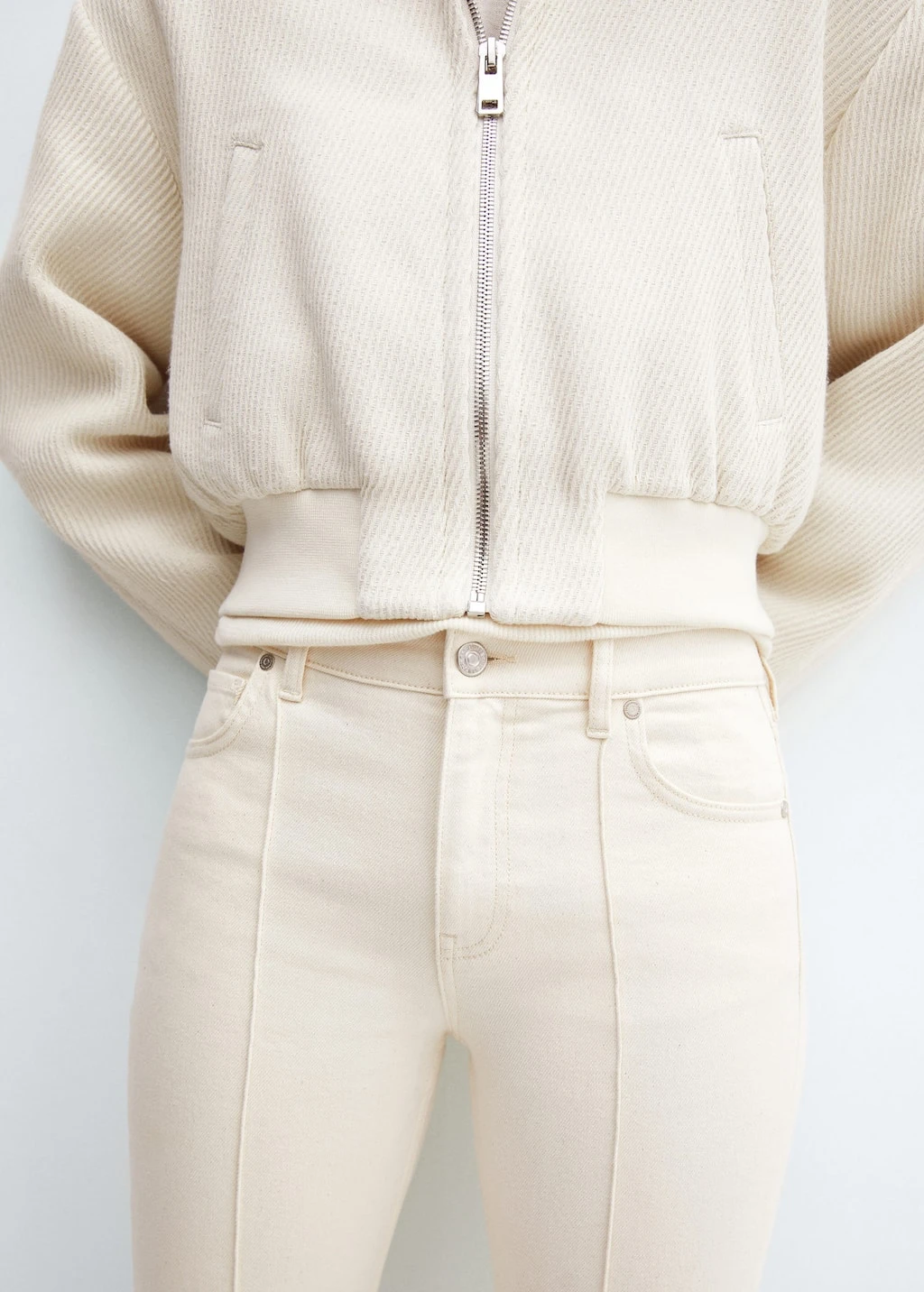 Jean Flare à Coutures Décoratives – Image 6