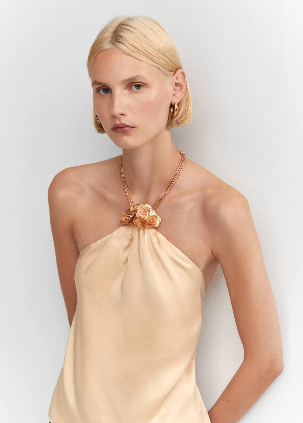 Top Détail Fleurs Métalliques – Image 5