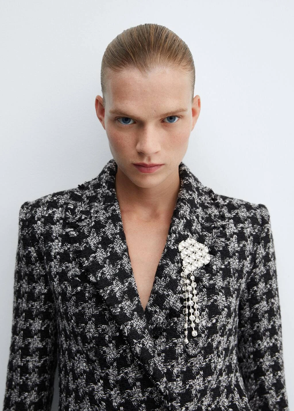 Veste Tweed Broche – Image 4